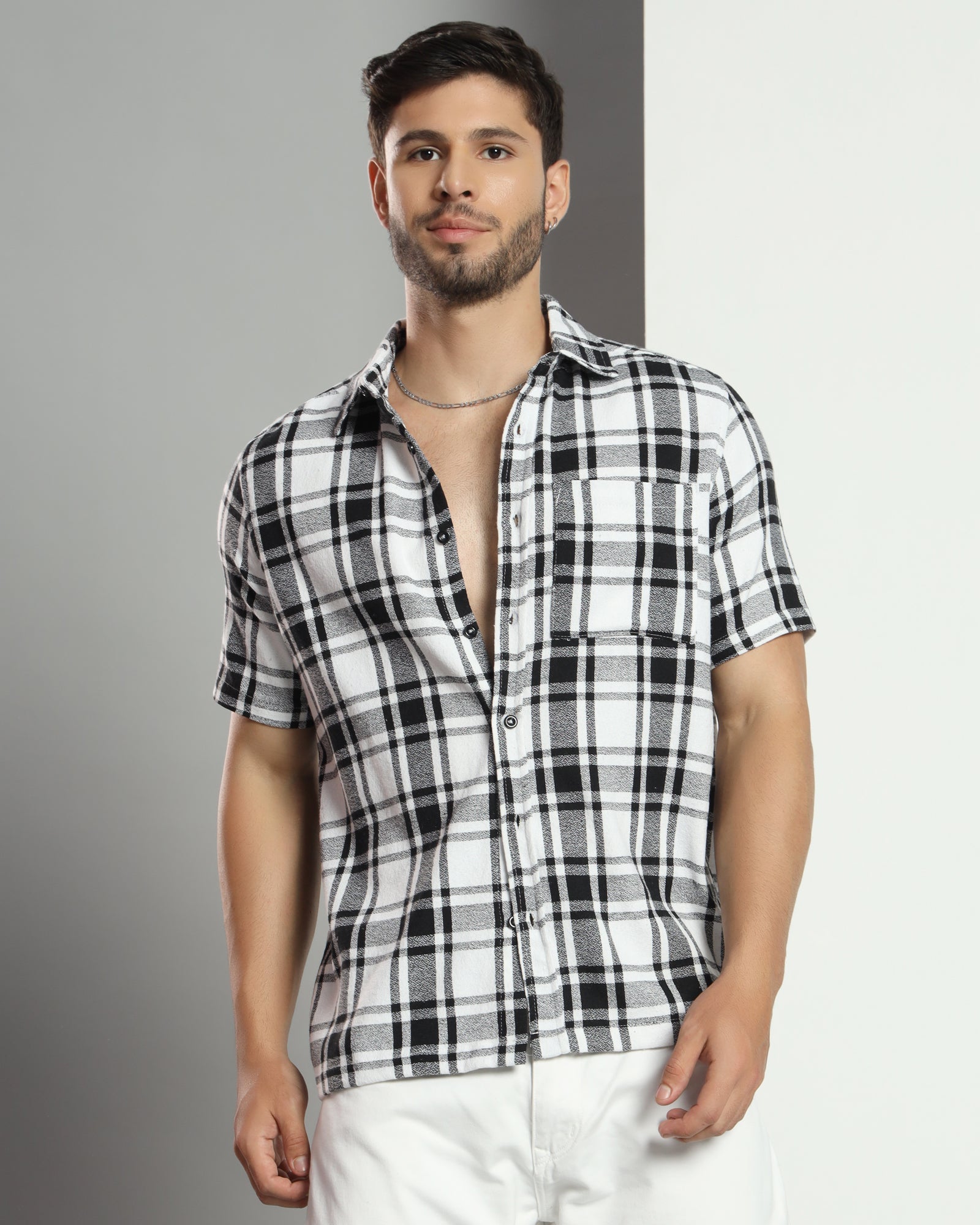 Chimpaaanzee Men Black & White Regular Fit Shirt