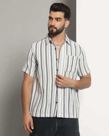 Chimpaaanzee Men White & Black Regular Fit Shirt