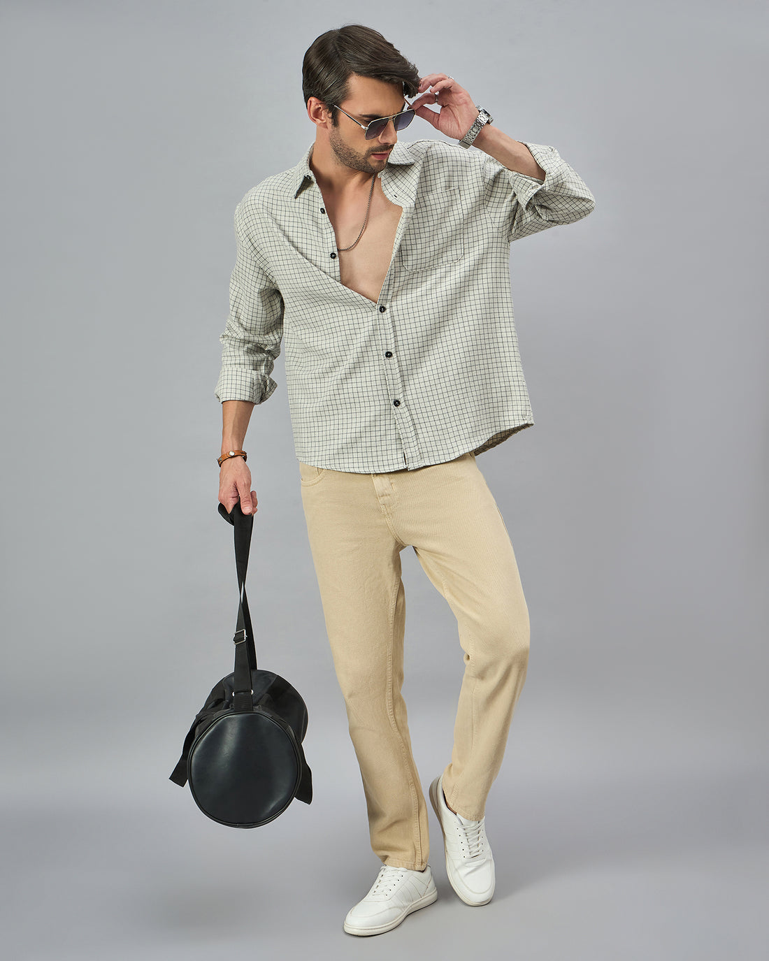 Chimpaaanzee Men Beige & Black Oversized Fit Shirt