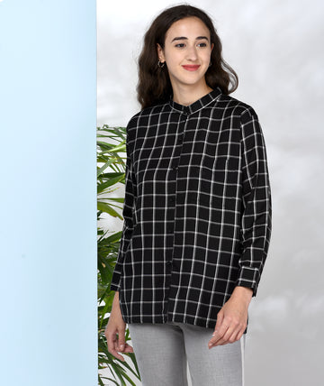 Chimpaaanzee Women Black and White Viscose Long Checkered Shirts