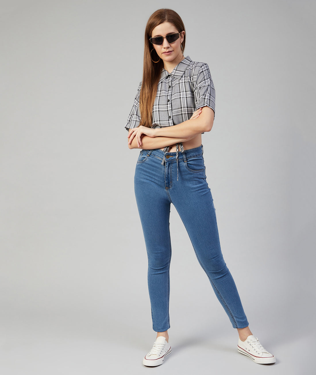 Chimpaaanzee Women Viscose Black Checkered Knotted Crop Shirt